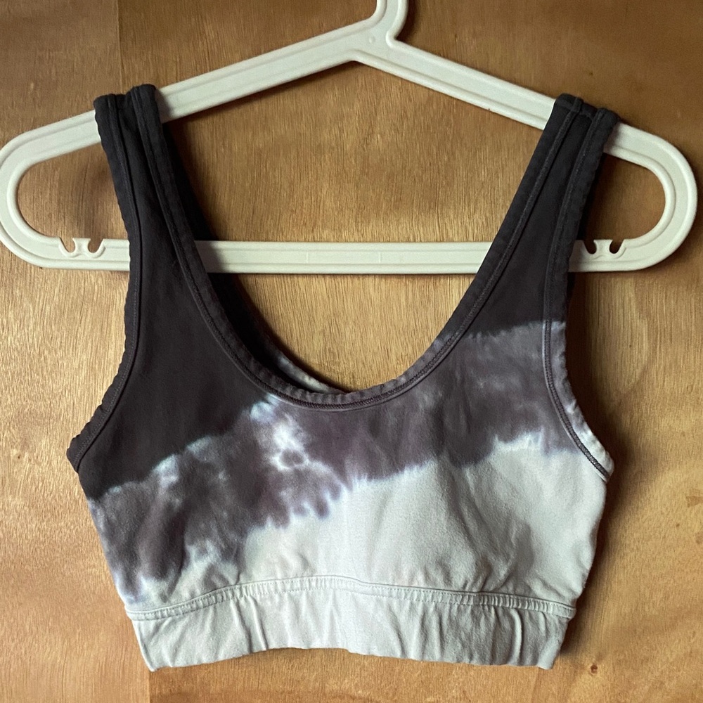 2 Aerie Tie-Dye Sports Bra